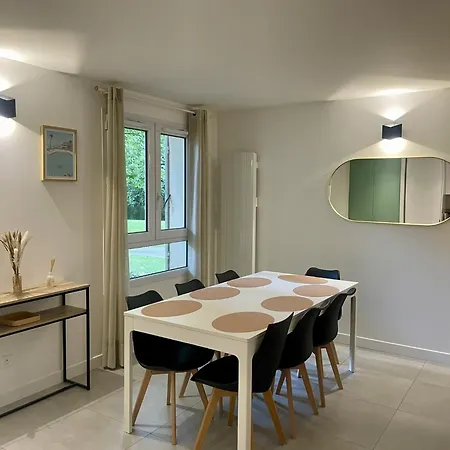Apartment Alma Square By Plaza - Proche Disneyland Paris *